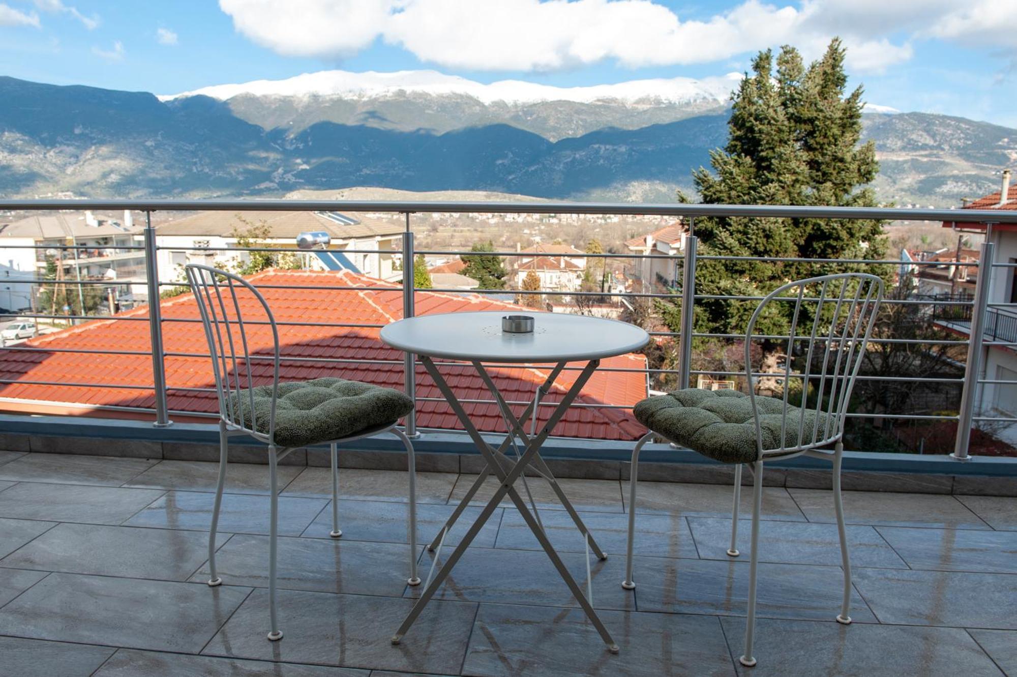 Lovely Guesthouse - 58M2 Mountain View Ioannina Extérieur photo